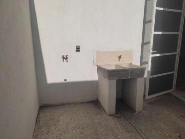 Casa de 2 recámaras en fraccionamiento cerrado 6 minutos de Apizaco