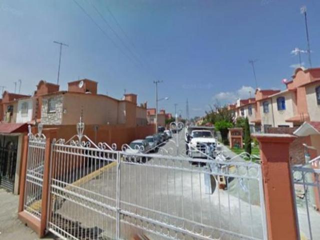 Casa de 2 Recamaras en Venta en Lagos de Cortijo cofradías de san Miguel Edo Mex Ideal para inverti