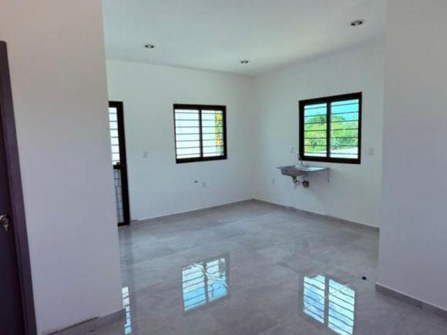 Casa de 2 recámaras y 154m2 terreno en venta, Costa Dorada
