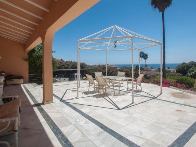 Casa de 340 m2 en venta Estepona, España