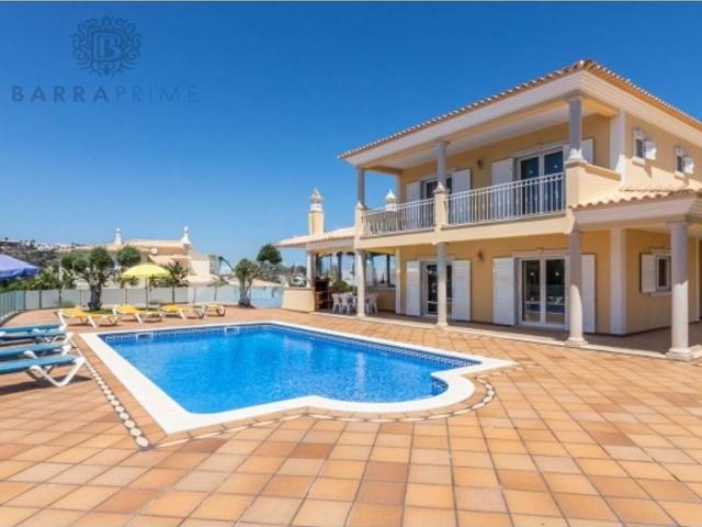 Casa de 340 m² à venda Albufeira, Faro