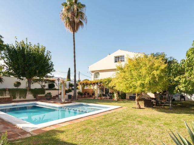 Casa de 350 m2 en venta Alhaurín de la Torre, España