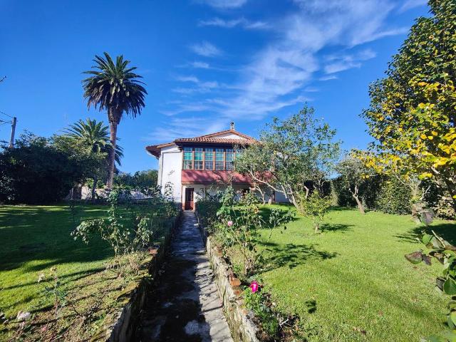 Casa de 350 m2 en venta Nueva, Principado de Asturias