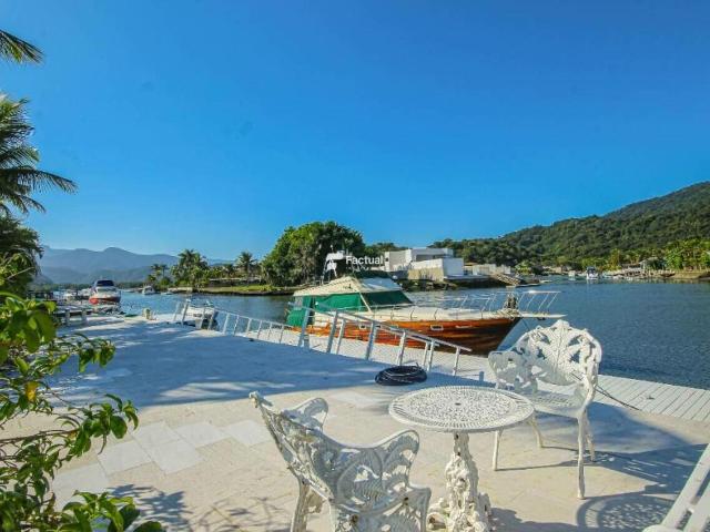 Casa de 350 m² Marina Guarujá Guarujá, à venda por R$ 8.500.000 ou aluguel por R$ 35.000/mês