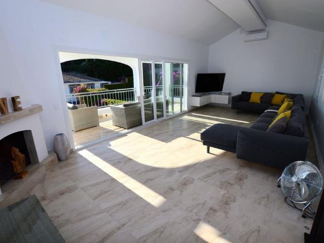Casa de 351 m2 en venta Benalmádena, España