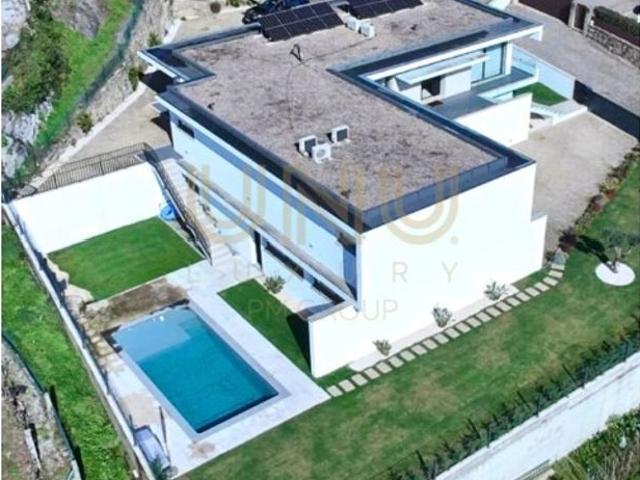 Casa de 359 m² à venda Fafe, Braga