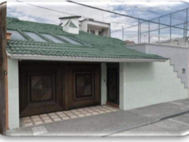 Casa de 360 m² con 5 recámaras en venta en Orizaba