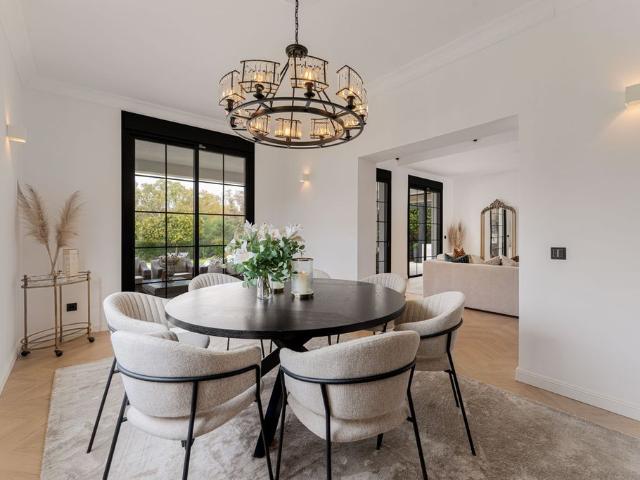 Casa de 365 m2 en venta Estepona, Andalucía