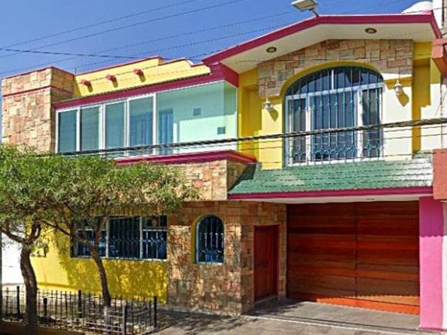 Casa de 372 m² con 3 recámaras en venta en América Sur