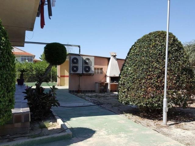 Casa de 375 m2 en venta Alquerías, Murcia