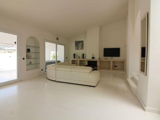Casa de 375 m2 en venta Benalmádena, España