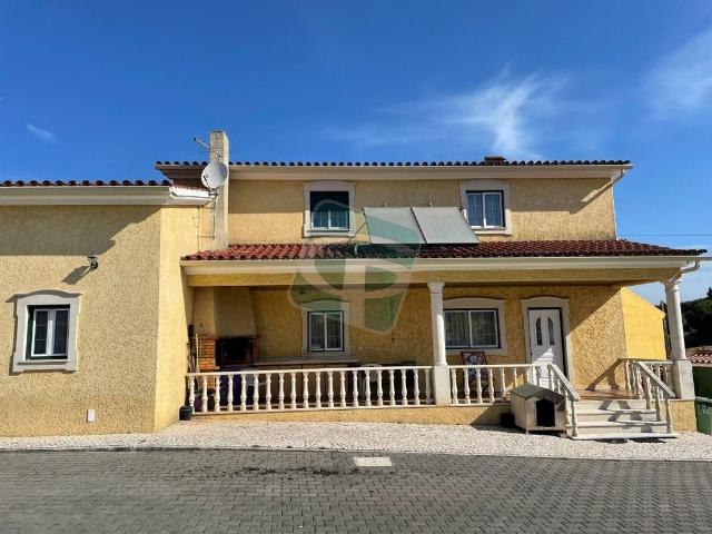 Casa de 375 m² à venda Azambuja, Portugal
