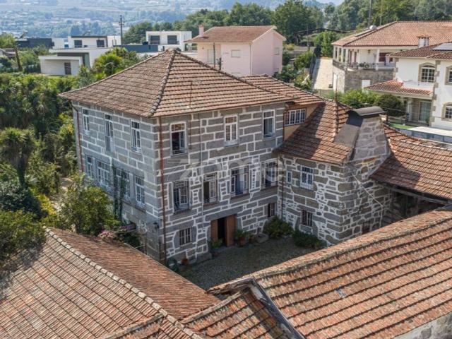 Casa de 375 m² à venda Felgueiras, Porto