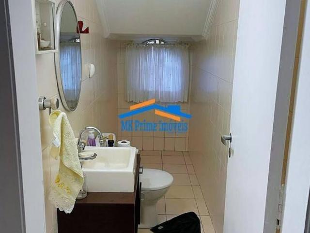 Casa de 380m² com 5 Quartos 4 suítes e 2 Vagas Cobertas Cotia