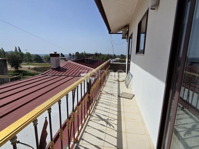 Casa de 388 m² à venda Santa Maria da Feira, Aveiro