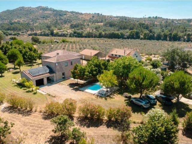 Casa de 389 m² à venda Sabugal, Portugal