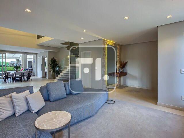 Casa de 399 m² na Honório Álvares Penteado Tamboré Santana de Parnaíba SP, à venda por R$ 6.000.000,01 ou aluguel por R$ 42.000,01/mês