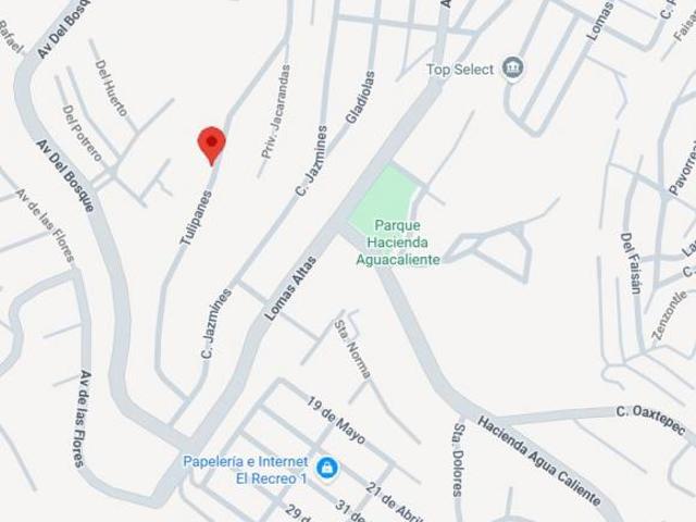 Casa de 3002 m² con 5 recámaras en venta en Jardines de Chapultepec S E