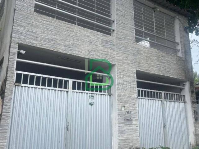 Casa de 300 m² na Paulino Câmara Santo Amaro Recife PE, aluguel por R$ 5.500/mês