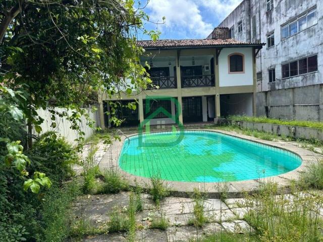 Casa de 300 m² na Professor Augusto Lins e Silva Boa Viagem Recife PE, à venda por R$ 2.200.000 ou aluguel por R$ 12.000/mês