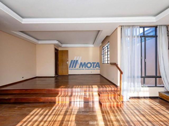 Casa de 300 m² na Victório Viezzer Mercês Curitiba PR, à venda por R$ 1.390.000 ou aluguel por R$ 6.800/mês