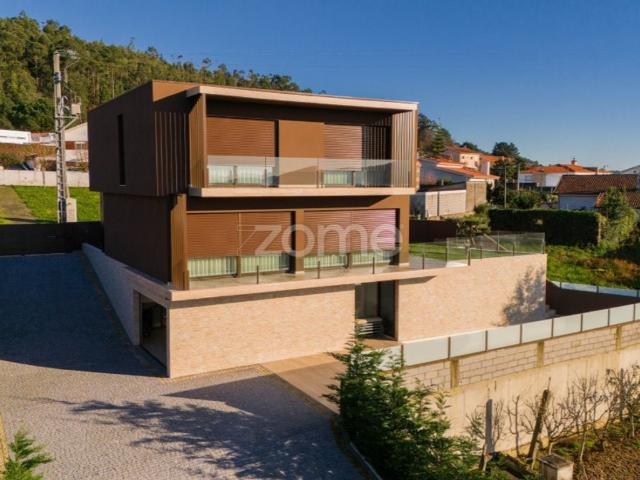 Casa de 300 m² à venda Braga