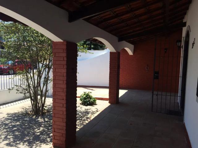 Casa de 300 metros quadrados no bairro Vila São Paulo com 2 quartos