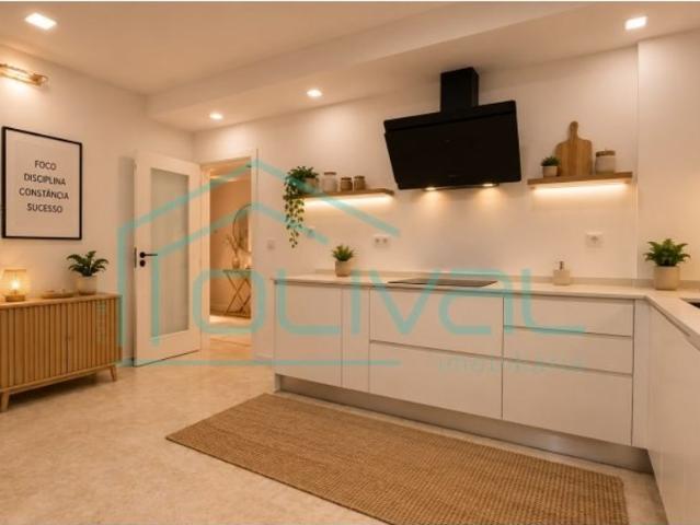 Casa de 302 m² à venda Benavente, Santarém