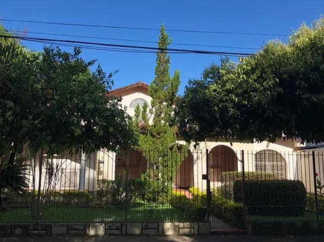 Casa de 310 metros quadrados no bairro Centro com 3 quartos