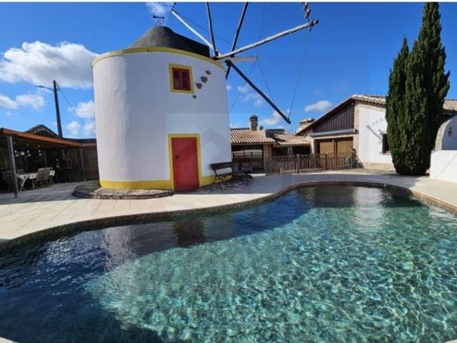 Prestigiosa casa de 312 m² à venda Alcobaça, Leiria