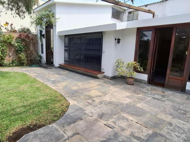 Casa de 312 m² con 3 dormitorios en venta en Las Casuarinas
