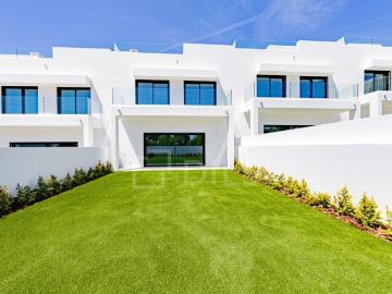 Casa de 315 m² à venda Moncarapacho, Olhão, Faro