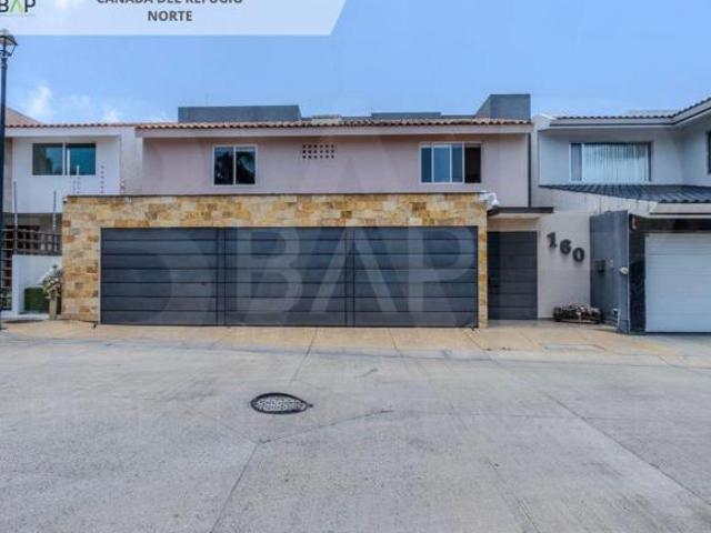 Casa de 315 m² con 3 recámaras en venta en Cañada del Refugio Norte