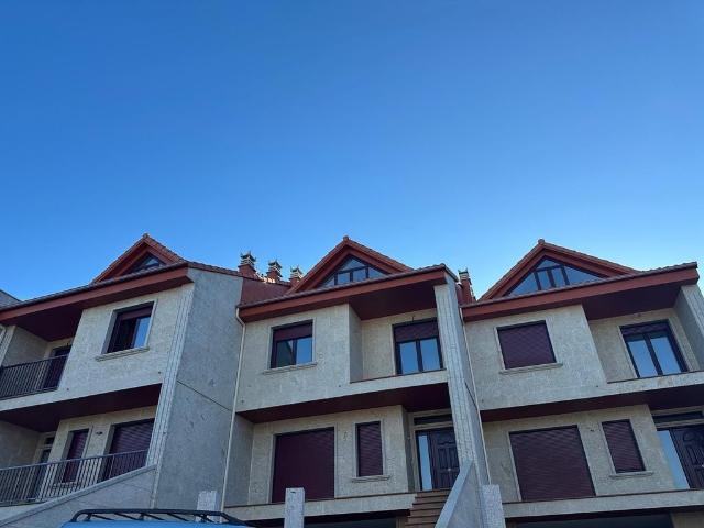 Casa de 316 m2 en venta Vigo, Galicia