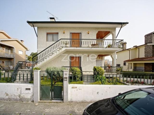 Prestigiosa casa de 319 m² à venda Braga