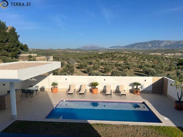 Casa de 320 m2 en venta Jaén, Andalucía