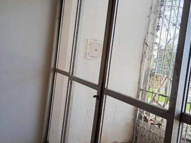Casa de 320 m² na Barros Reis Arraial do Retiro Salvador BA, à venda por R$ 1.300.000 ou aluguel por R$ 3.000/mês