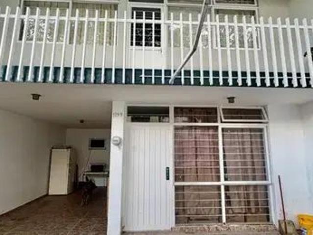 Casa de 320 m² con 4 recámaras en renta en Independencia SIN AMUEBLAR