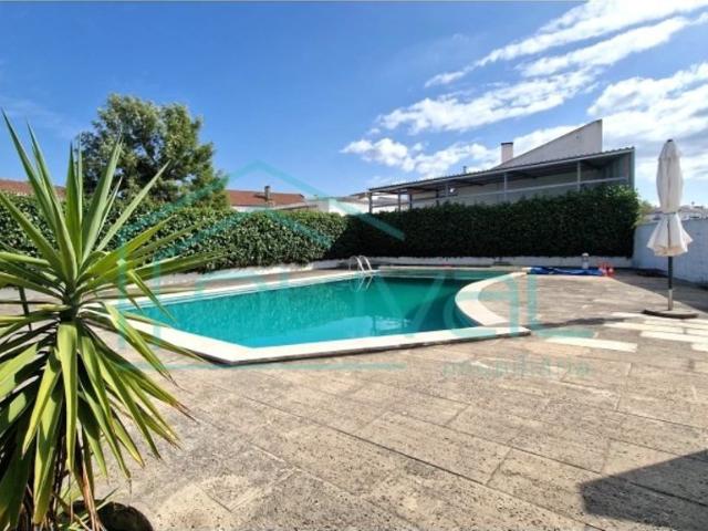 Casa de 322 m² à venda Benavente, Portugal