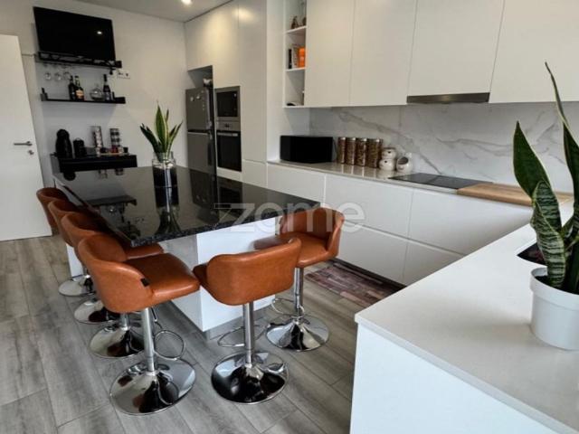 Casa de 327 m² à venda Aveiro