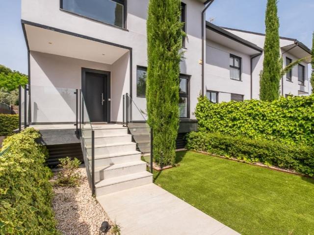 Casa de 326 m2 en venta Pozuelo de Alarcón, Comunidad de Madrid