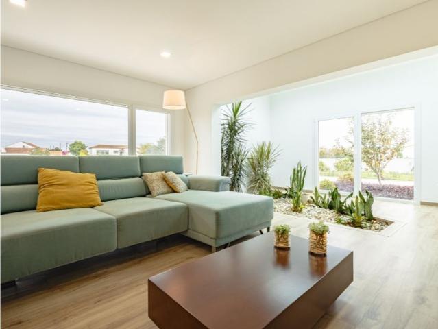 Casa de 329 m² à venda Montemor o Velho, Coimbra