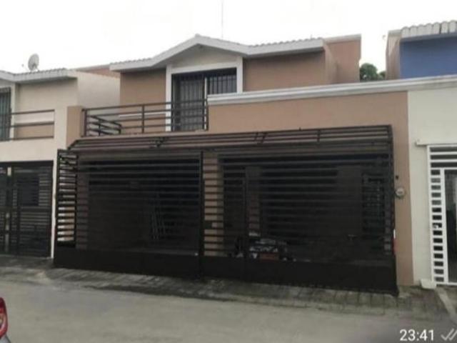 Casa de 332 m² de terreno con 3 recámaras en venta en Paraíso