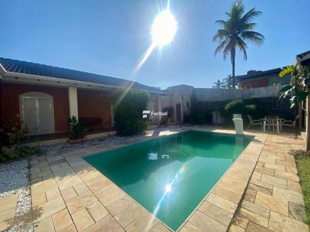 Casa de 337 m² Praia de Pernambuco Guarujá, aluguel por R$ 8.149,41/mês