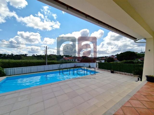 Casa de luxo de 335 m² à venda Caldas da Rainha, Portugal