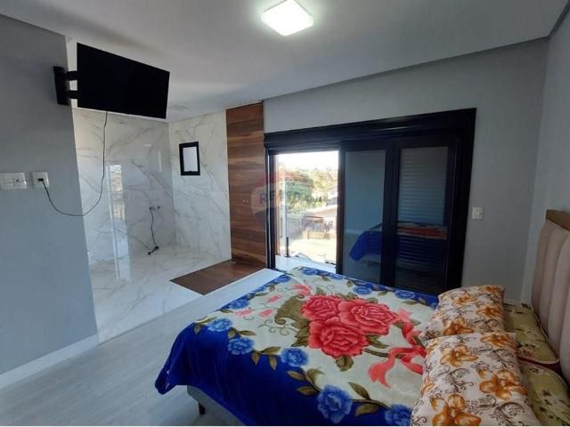 CASA DE 3 DORMITORIOS
