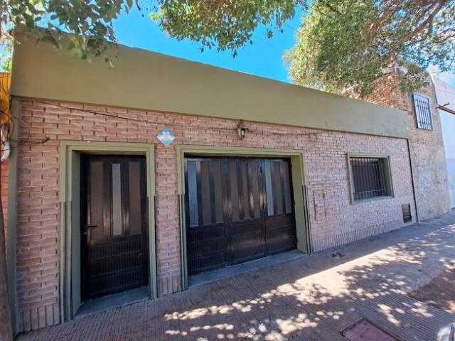 Casa de 3 Dormitorios con Garage