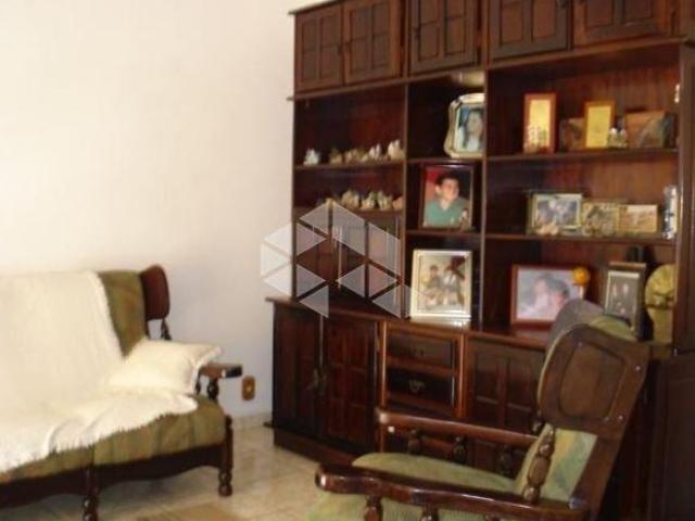 Casa de 3 dormitórios, centro