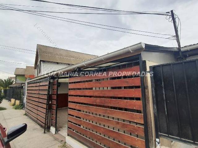 Casa de 3 Dormitorios en Población Rebolar, Quillota