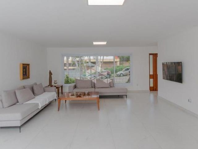 Casa de 3 dormitórios na Chacara das Pedras